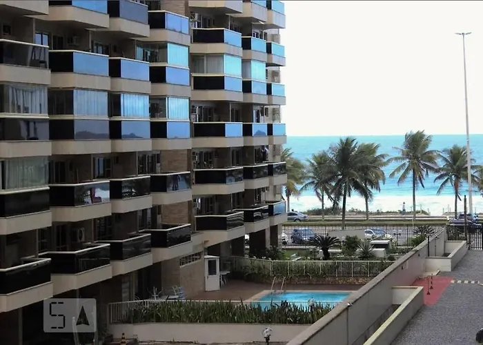 Flat Orla Praia Barra Completo